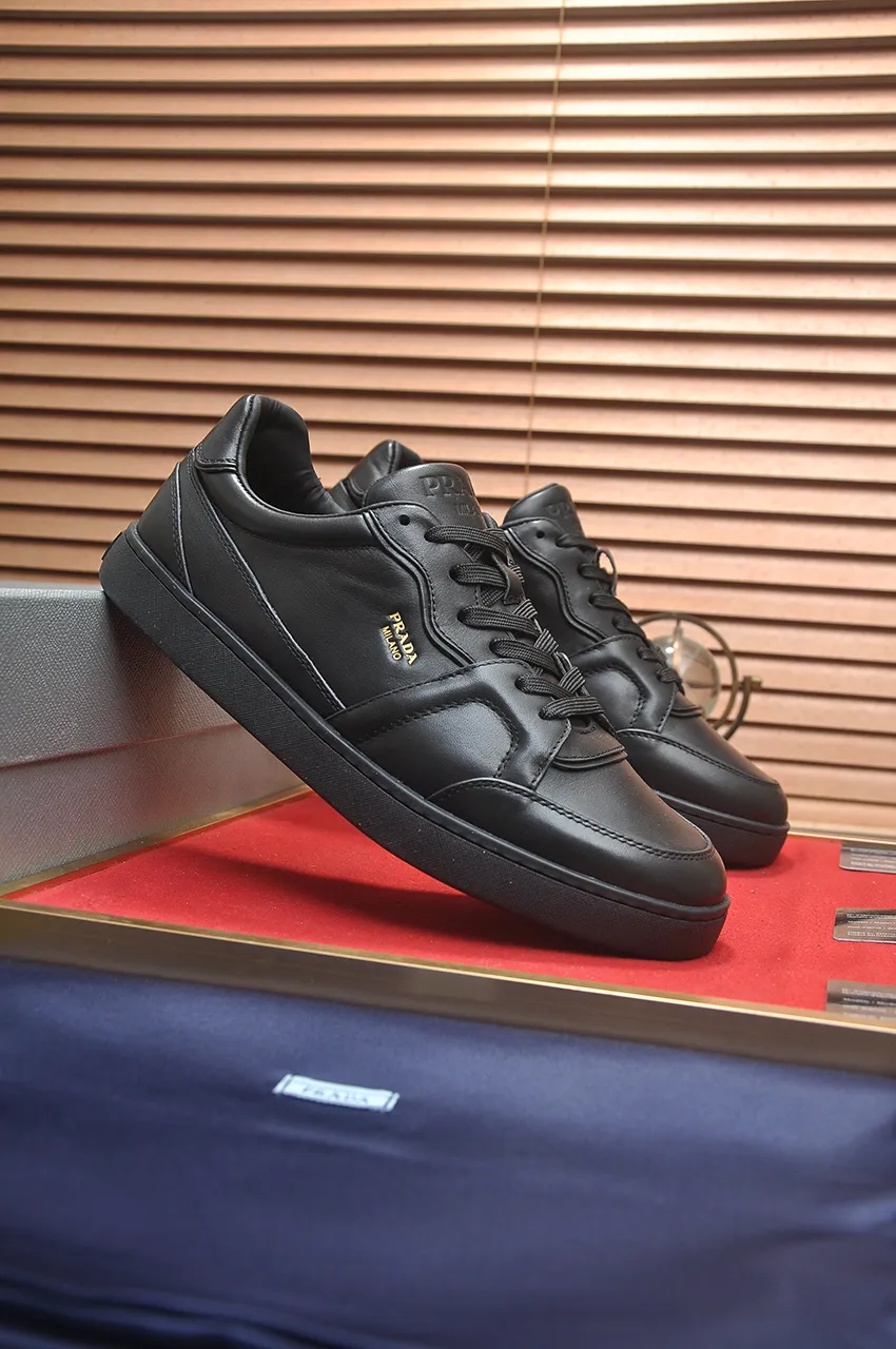 Men's shoes 💰580💶 [PRADA] Top original items, new seasonal styles, high-quality original items, top-grade high-mercerized cowhide combined with original breathable fabric + imported glue, imported stretch fabric inside with original cowhide feet, original thick outsole! Quality guaranteed! Code 38-45 (45 customized)